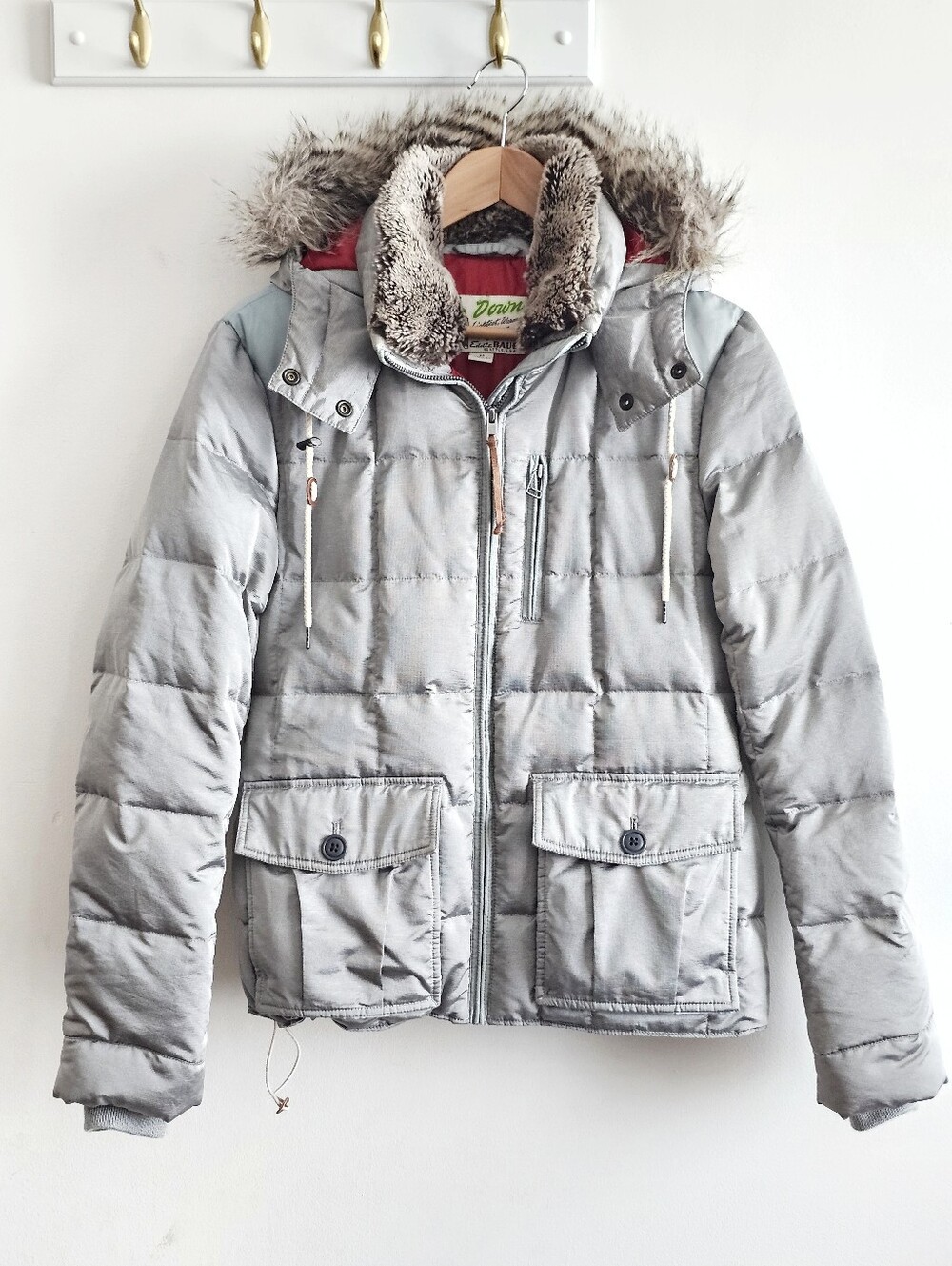 VTG Eddie Bauer Yukon 550 Fill Power Goose Down Puffer Jacket Gray Faux Fur Hood